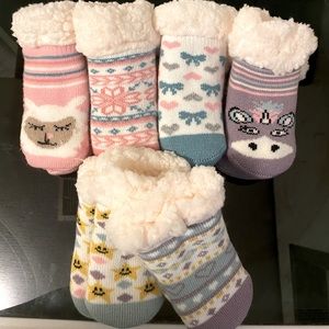 Muk luk cabin socks